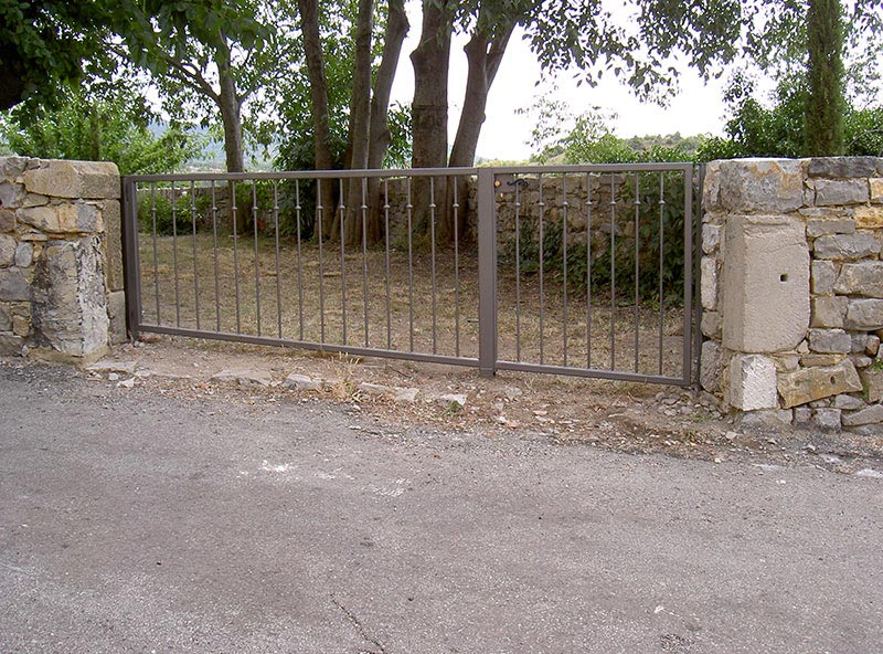 Portail et portillon ferronnerie Gard Vaucluse