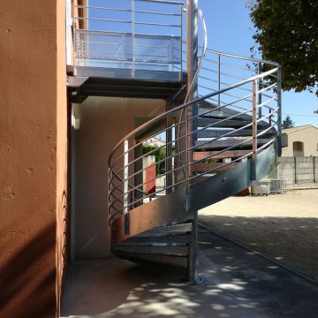 Escalier colimaçon extérieur galvanisé