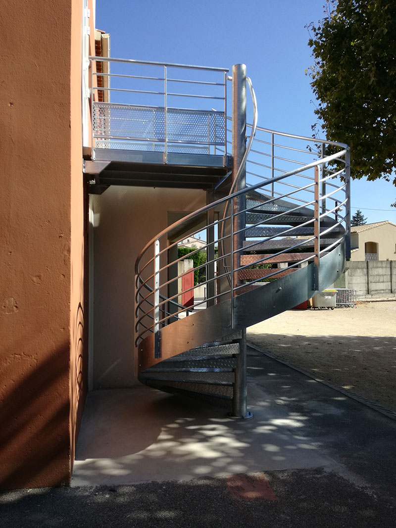 Escalier colimaçon extérieur galvanisé