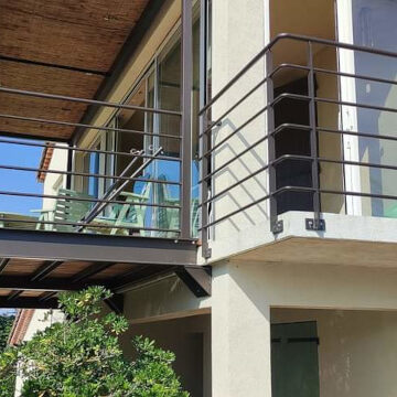 Terrasse suspendue, Hubert, plancher bois