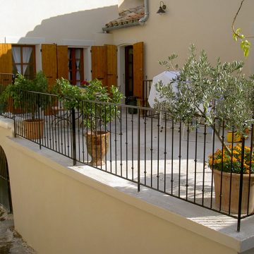 Rampe grille de terrasse provençale