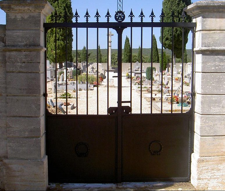 Restauration portail cimetière