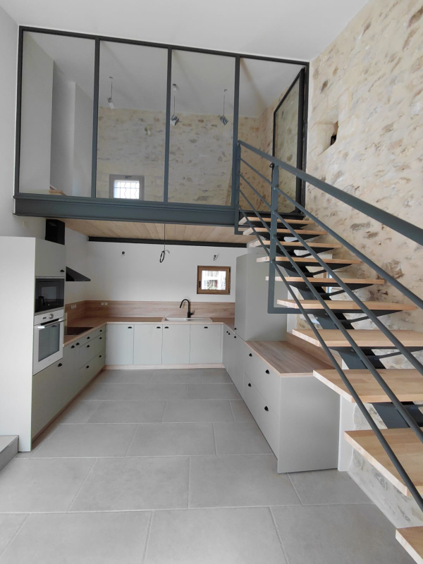 escalier-tournant-main-courante