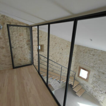 baie-mezzanine-vitre