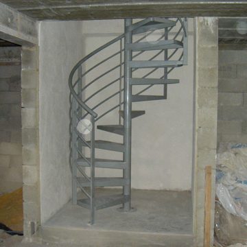 Escalier hélicoïdal antirouille métallique