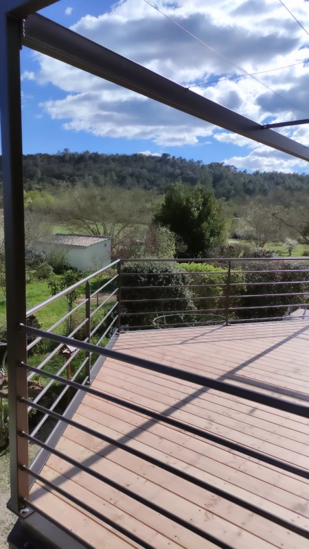 Terrasse sur pilotis, Rondel, Goudargues